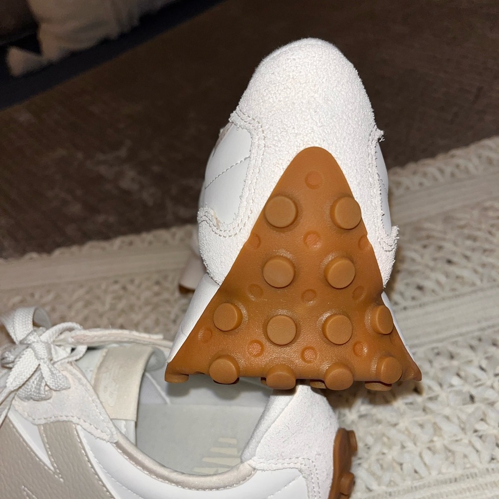 Brand new without the tags New Balance Women's White and Beige Sneakers - Picture 2 of 5
